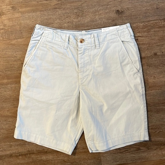 NWT AMERICAN EAGLE LIGHT BLUE CHINO SHORTS (31) - Picture 1 of 7